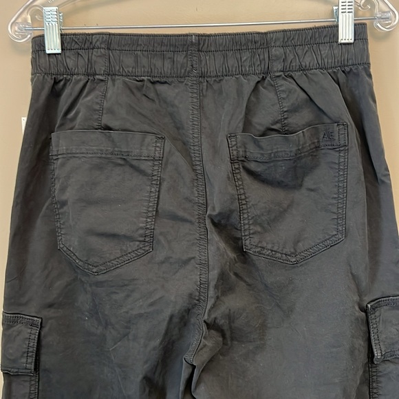 NWT American Eagle Black Cargo Jogger Pants size 4 - Picture 3 of 6
